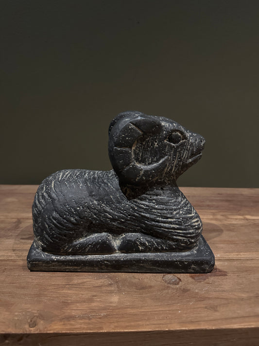 Massieve hardstenen ram