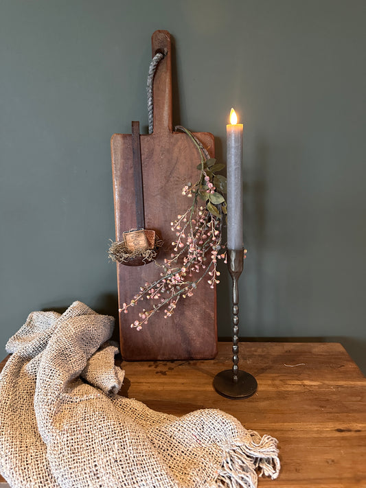 Oude robuuste snijplank smal