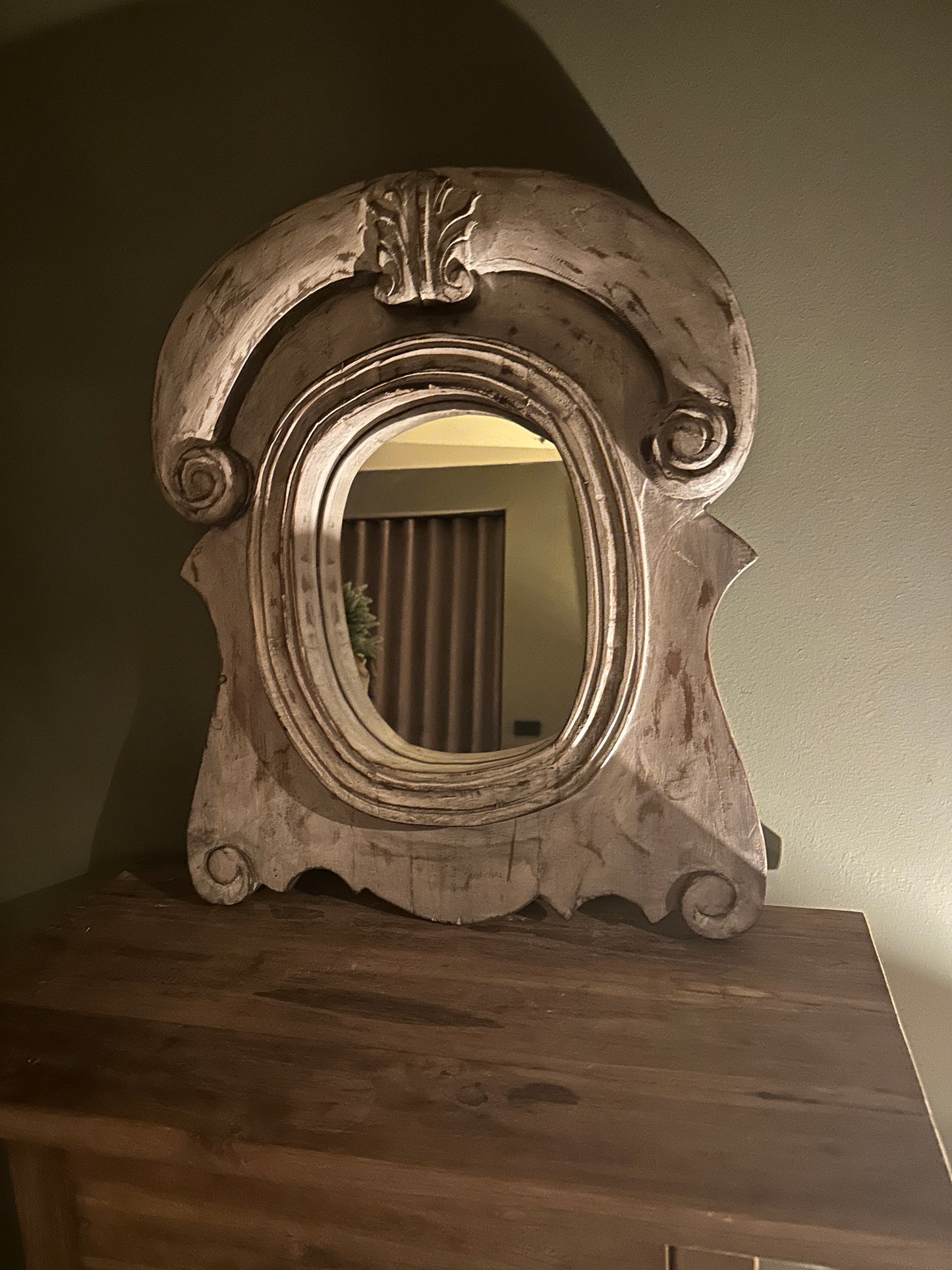 Massief houten ossenoog spiegel